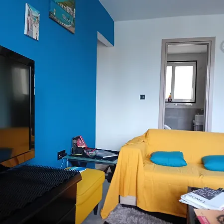 Down Town House With Uni Sence! Apartment Athens